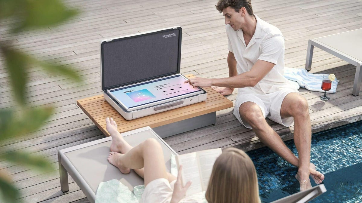 Introducing LG’s StanbyMe Go: The Versatile Portable Touchscreen TV-Cum-Suitcase